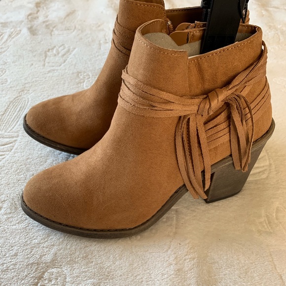 Time and Tru Shoes - ☀️NWT Time & Tru Fringe Suede Heeled Booties